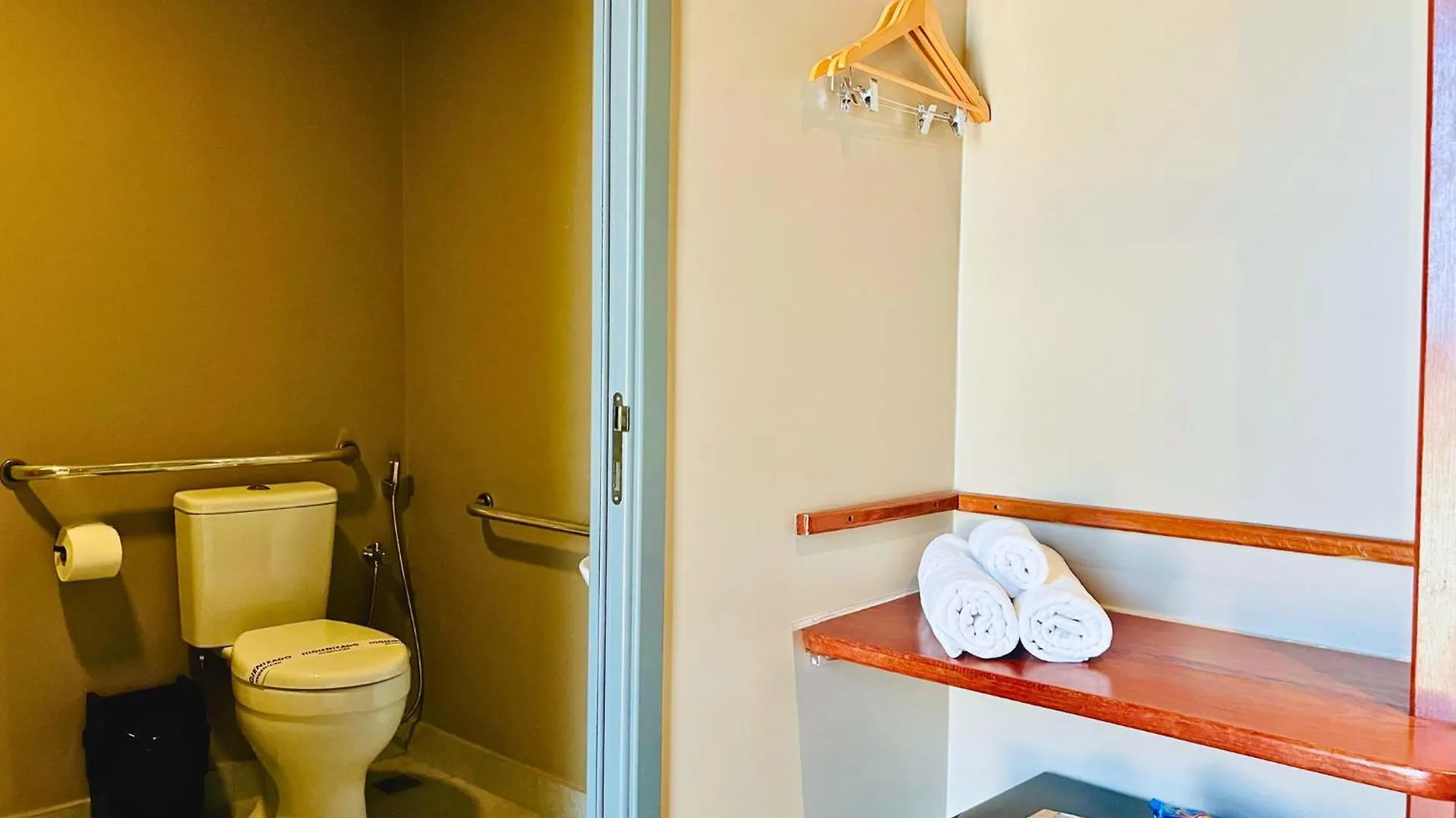 9006 Suites Natal Hotel